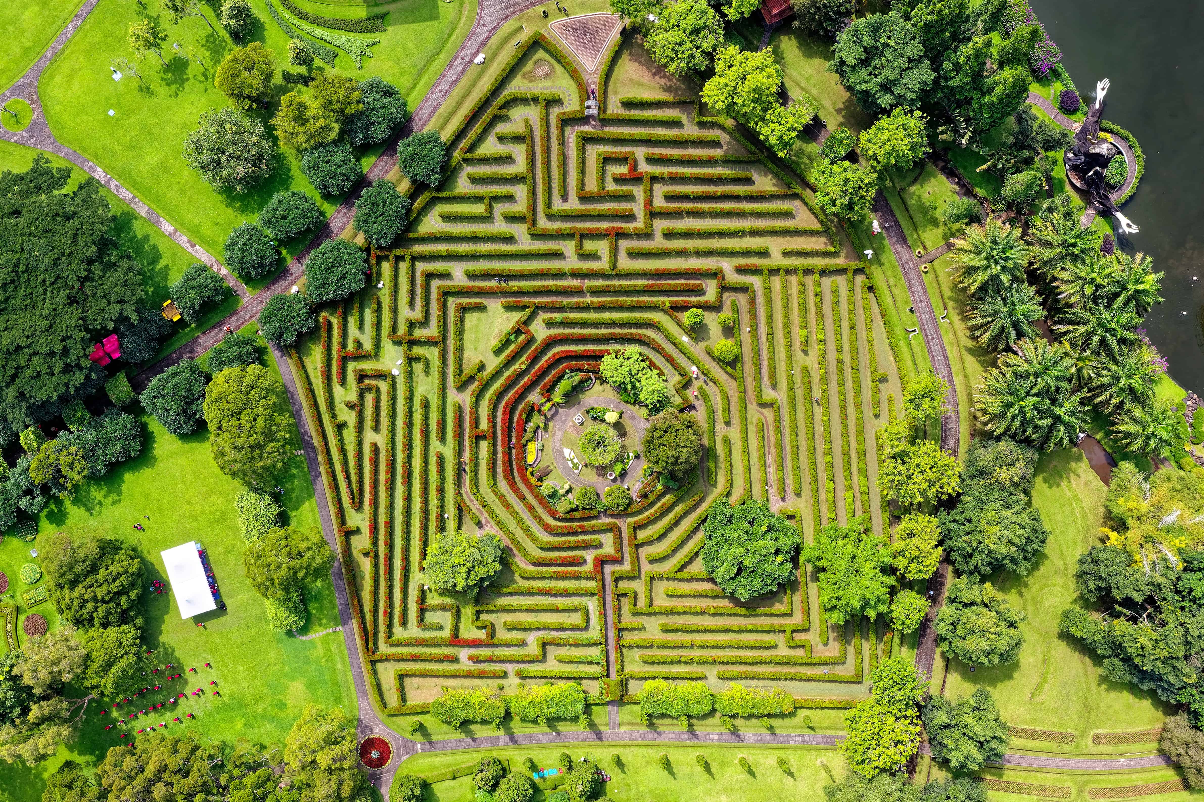 A birds eye view over a large hedge maze